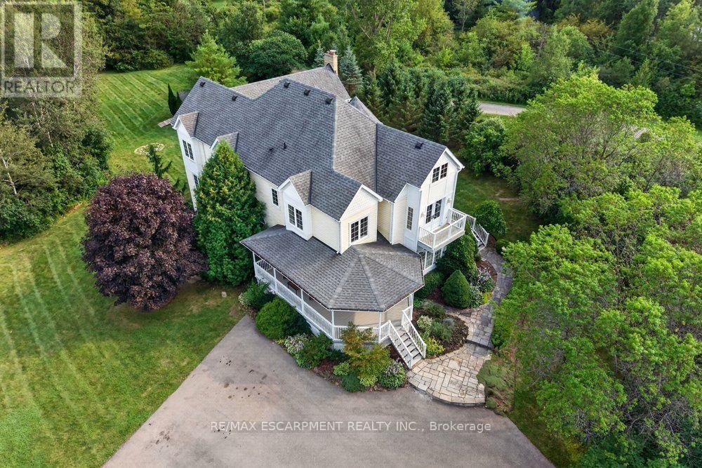 110 Concession 11 Road E, Hamilton, ON, L8B 1H8