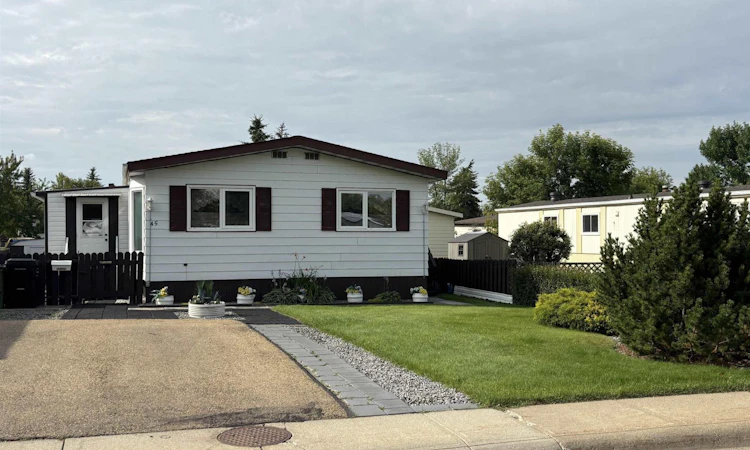 45 Oak Ridge Drive NW