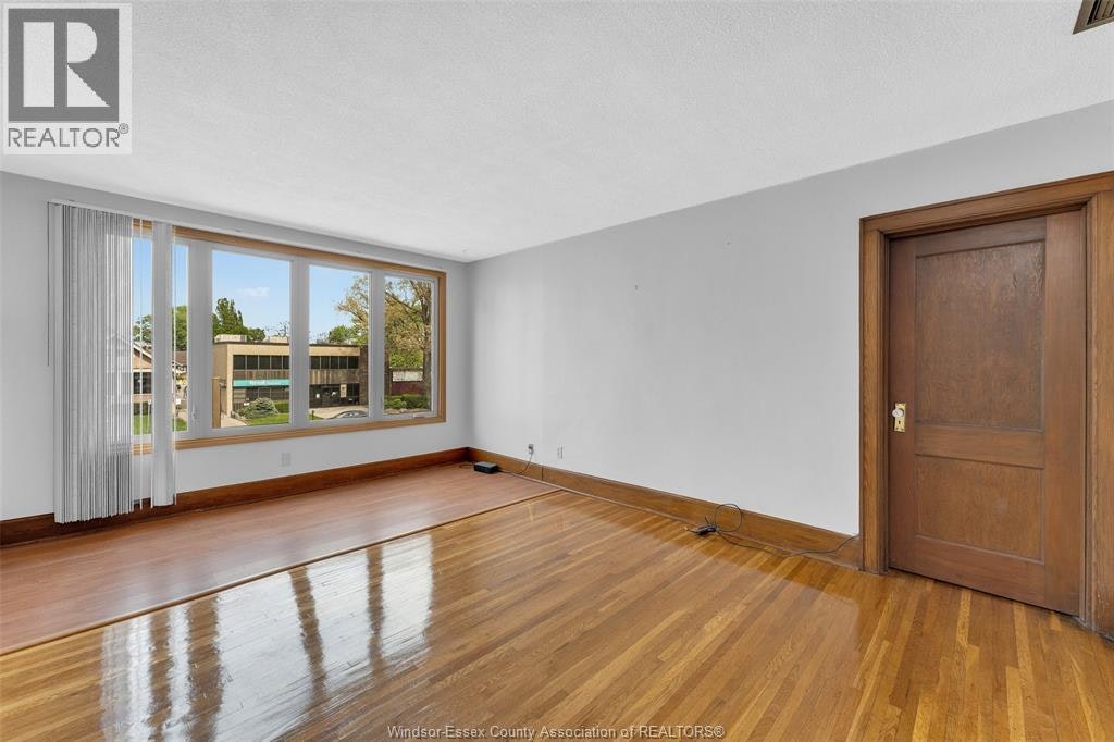 UPPER-1451 Ouellette Avenue, Windsor, ON, N8X 1K1 - 21