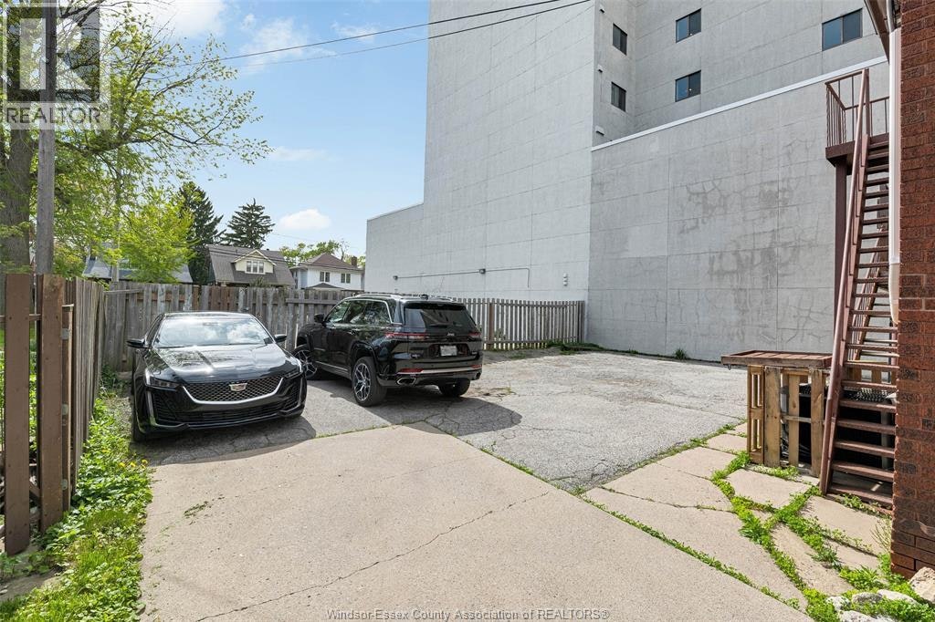 UPPER-1451 Ouellette Avenue, Windsor, ON, N8X 1K1 - 8