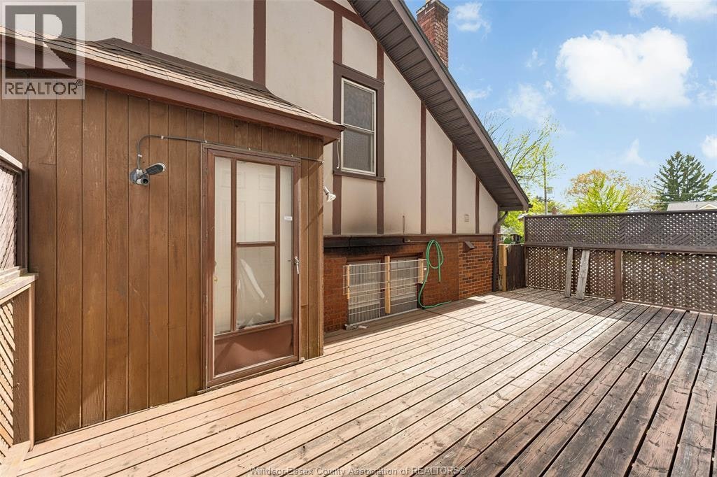 UPPER-1451 Ouellette Avenue, Windsor, ON, N8X 1K1 - 26