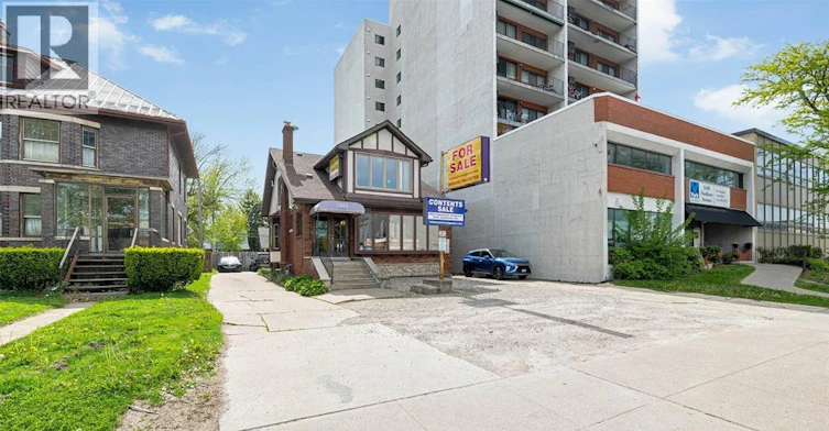 UPPER-1451 Ouellette Avenue, Windsor, ON, N8X 1K1 - 4