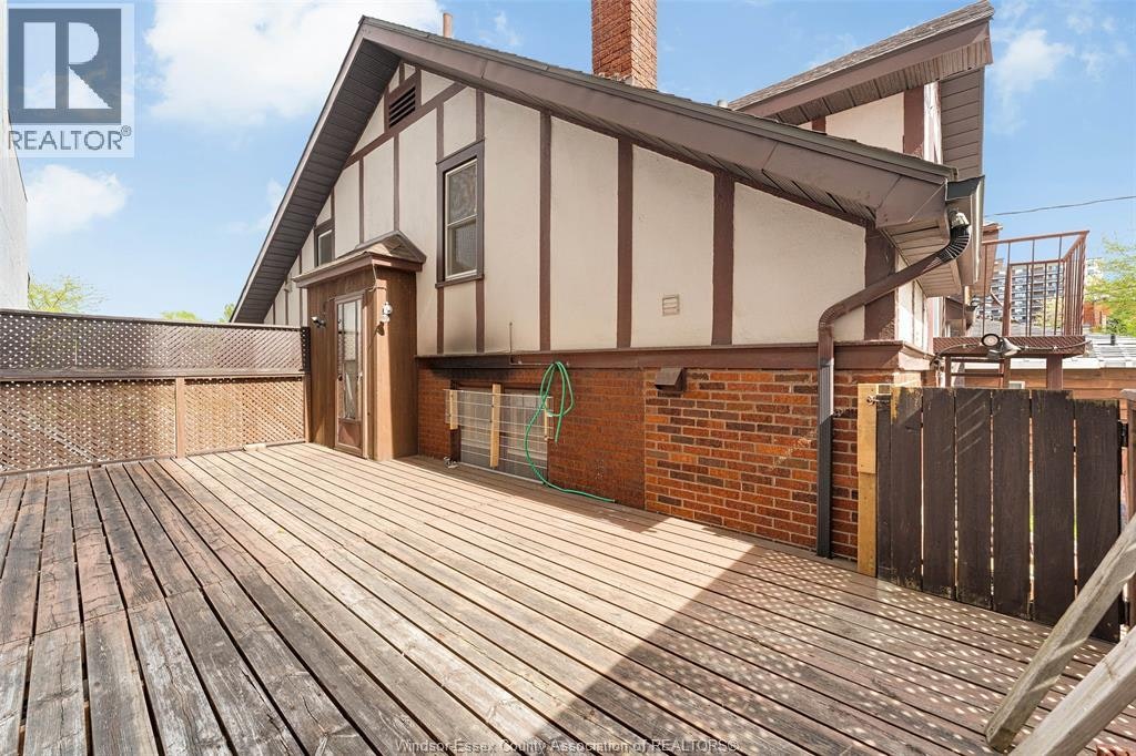 UPPER-1451 Ouellette Avenue, Windsor, ON, N8X 1K1 - 25