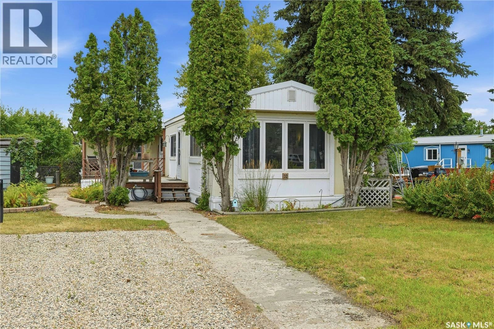 32 Crystal Drive, Edenwold Rm No. 158, SK, S4L 1B3