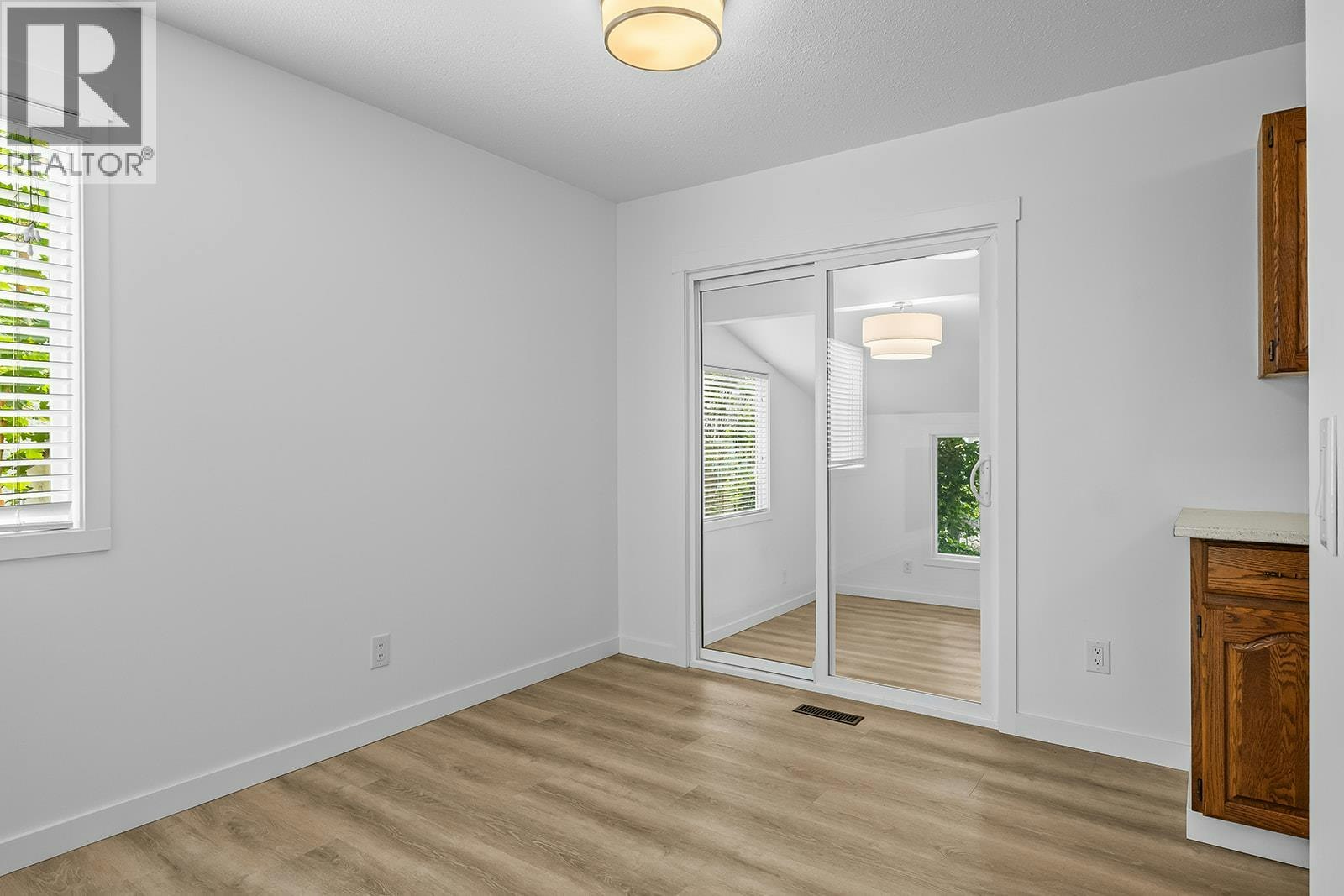 748 N Hollywood Road, Kelowna, BC, V1X 5Y7 - 14