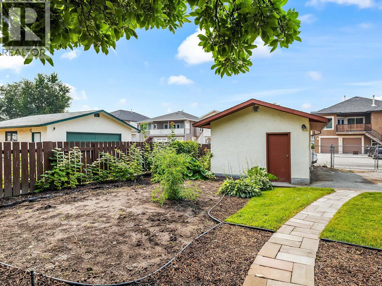 748 N Hollywood Road, Kelowna, BC, V1X 5Y7 - 32