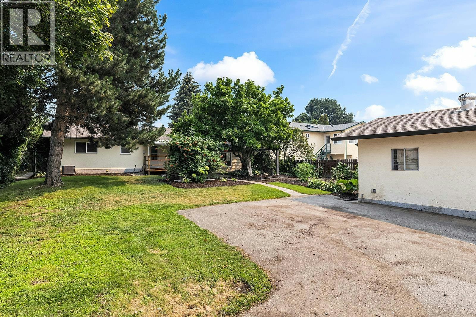 748 N Hollywood Road, Kelowna, BC, V1X 5Y7 - 35