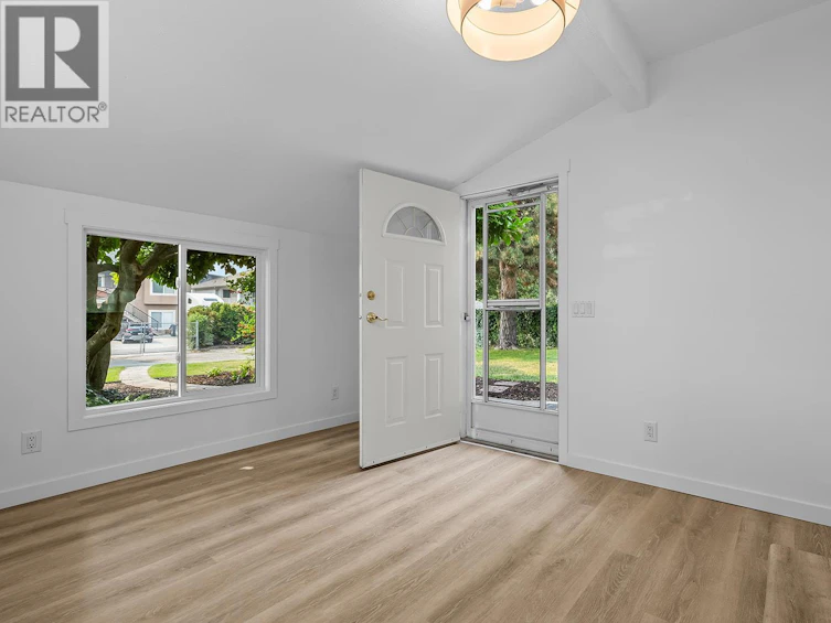 748 N Hollywood Road, Kelowna, BC, V1X 5Y7 - 16