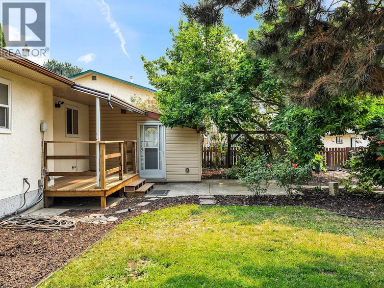 748 N Hollywood Road, Kelowna, BC, V1X 5Y7 - 30