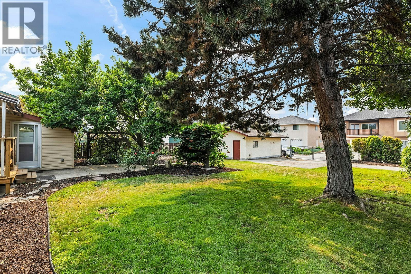 748 N Hollywood Road, Kelowna, BC, V1X 5Y7 - 28