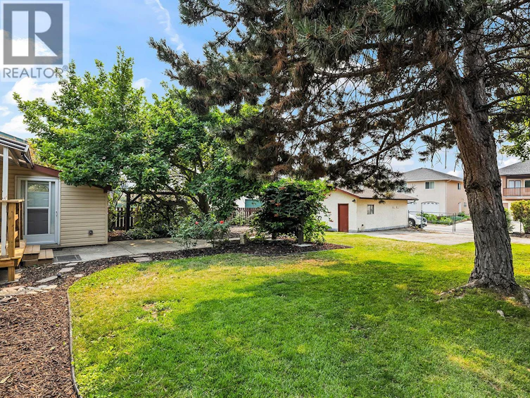 748 N Hollywood Road, Kelowna, BC, V1X 5Y7 - 28