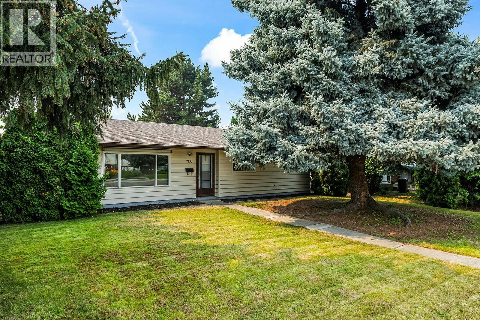 748 N Hollywood Road, Kelowna, BC, V1X 5Y7