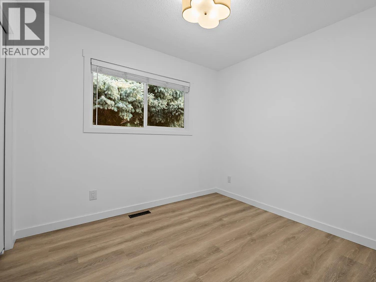 748 N Hollywood Road, Kelowna, BC, V1X 5Y7 - 24
