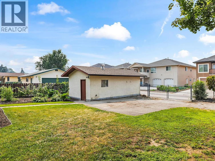 748 N Hollywood Road, Kelowna, BC, V1X 5Y7 - 36