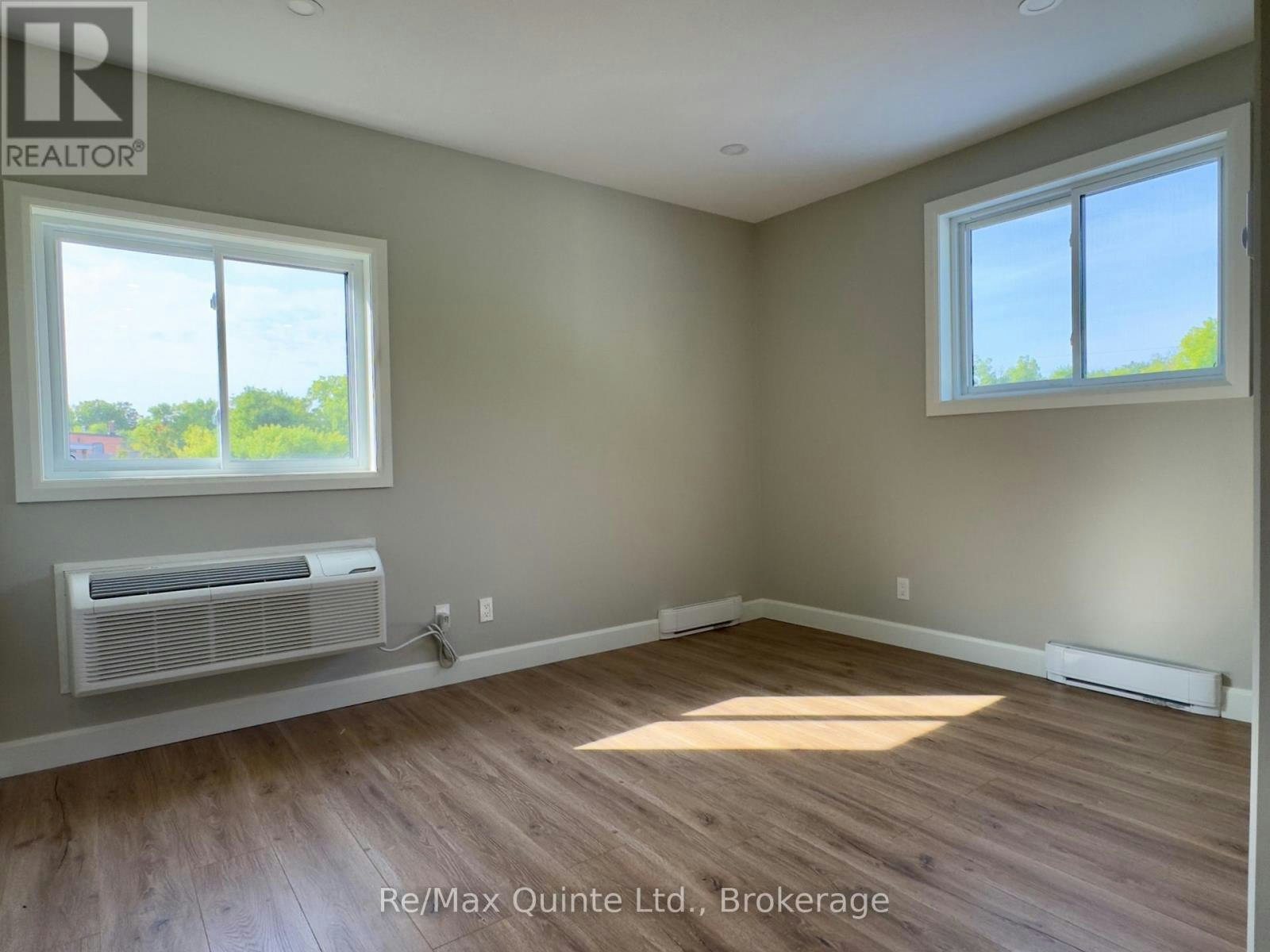 4-330 Victoria Street, Tweed, ON, K0K 3J0 - 5