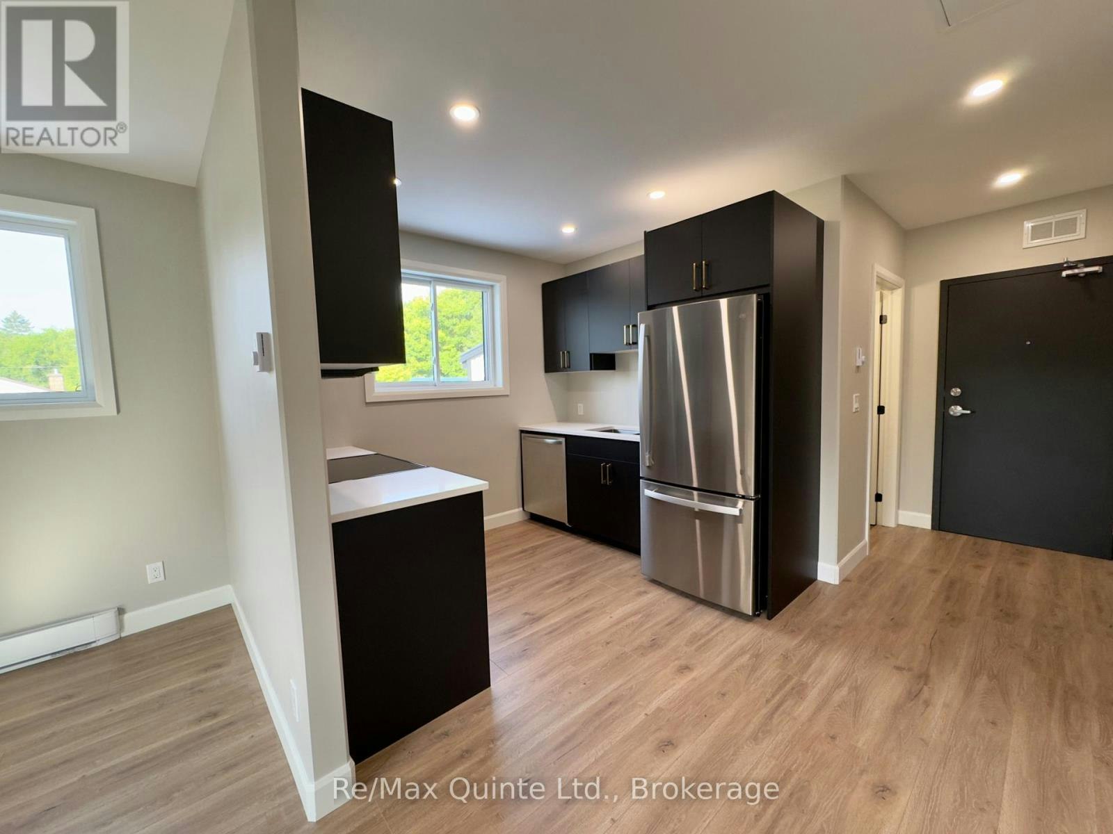4-330 Victoria Street, Tweed, ON, K0K 3J0