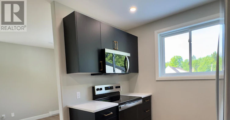 4-330 Victoria Street, Tweed, ON, K0K 3J0 - 3