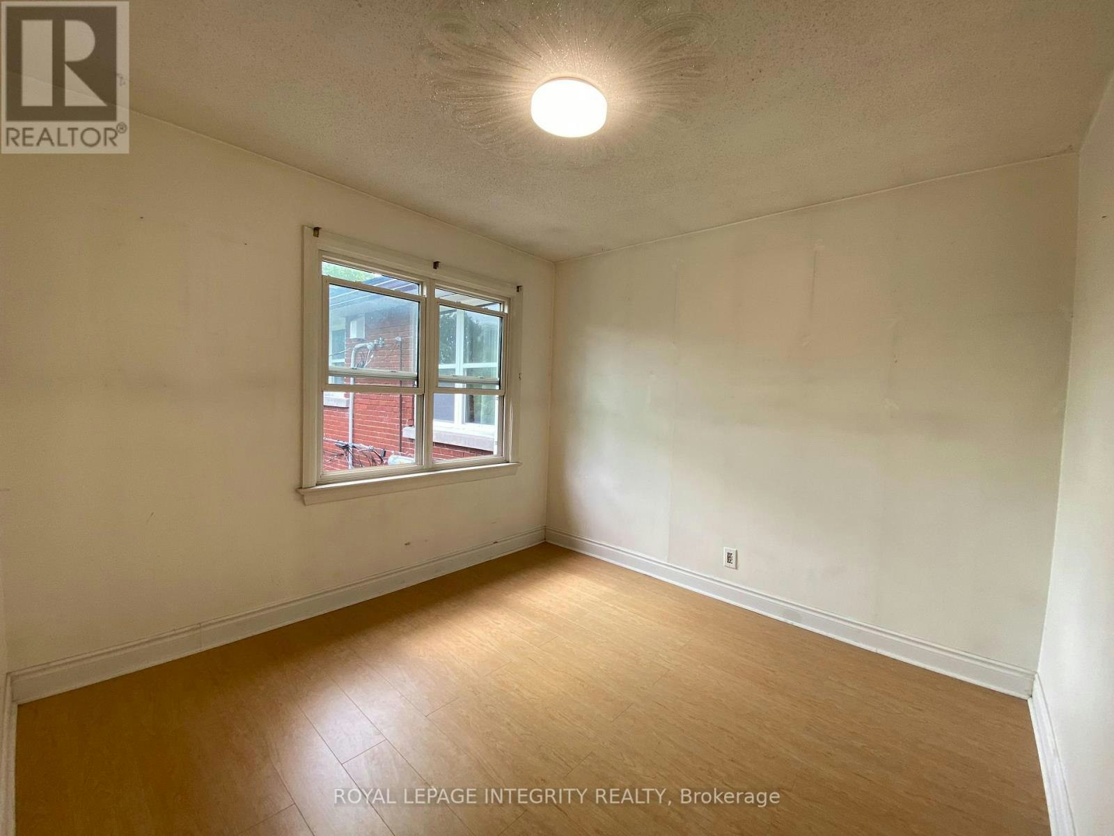 1222 Dorchester Avenue, Ottawa, ON, K1Z 8E4 - 25