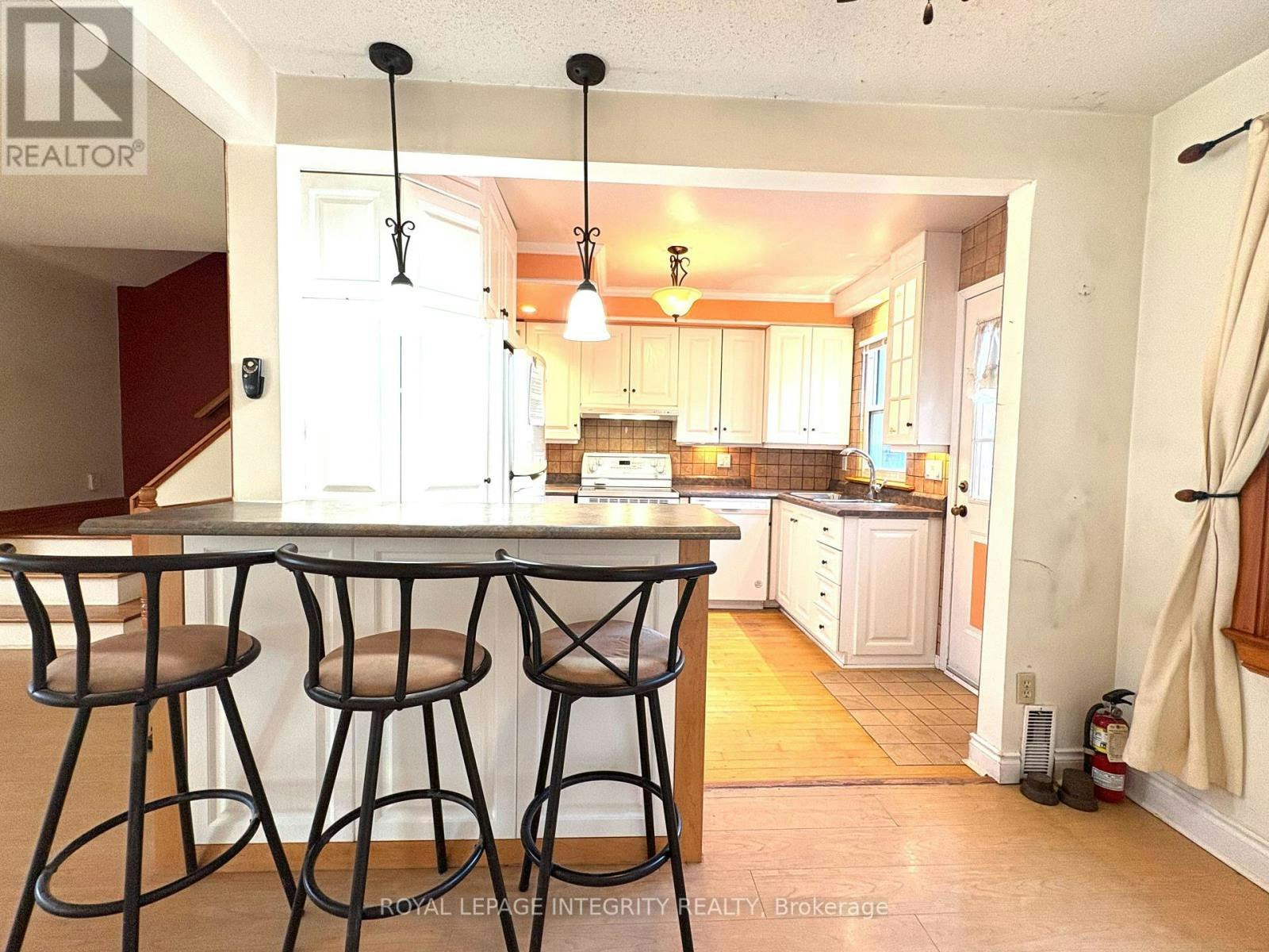 1222 Dorchester Avenue, Ottawa, ON, K1Z 8E4 - 15