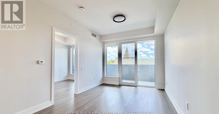 510-2525 Bathurst Street, Toronto, ON, M6B 2Y9 - 2