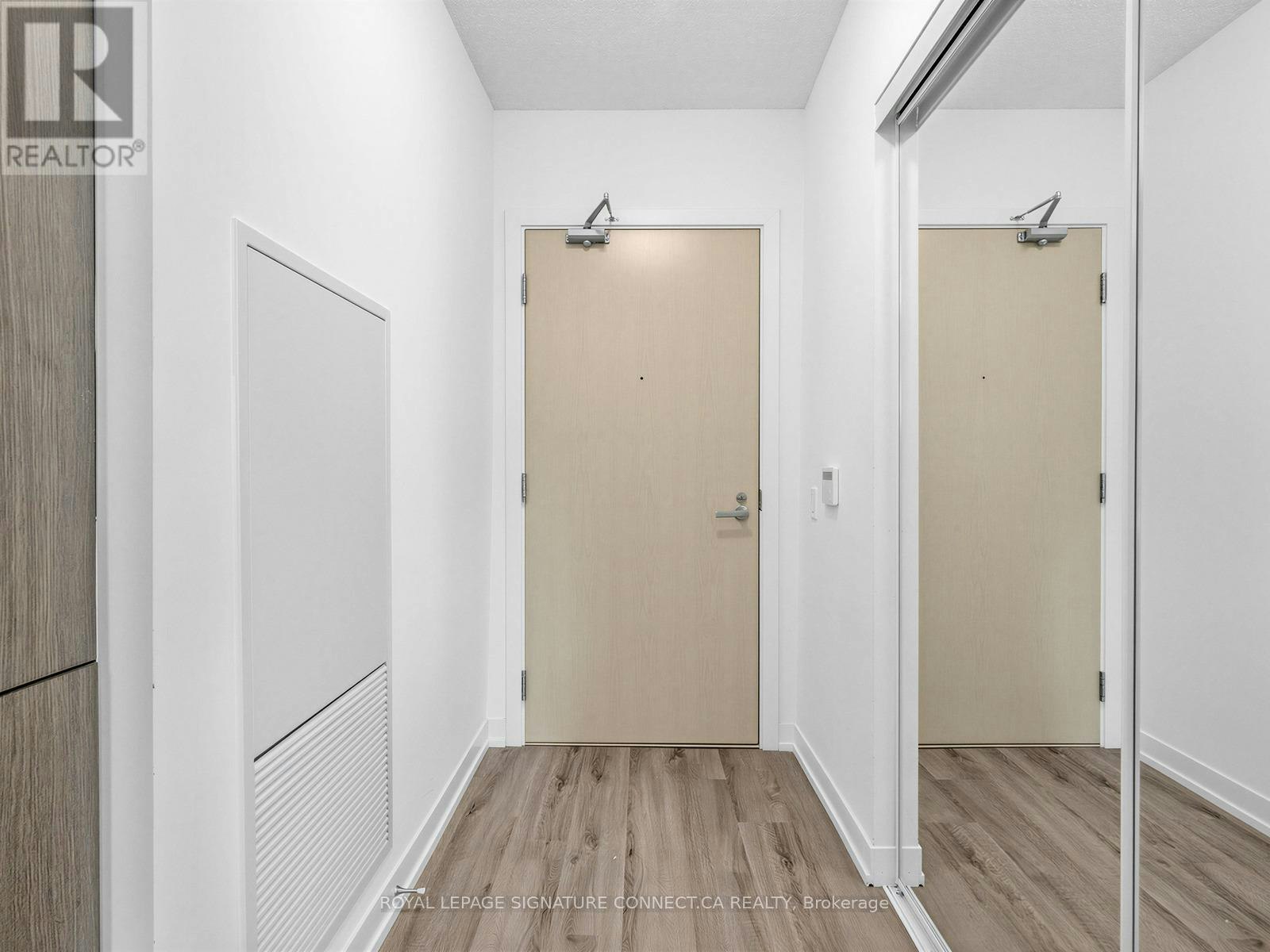 805-138 Downes Street, Toronto, ON, M5E 0E4 - 3