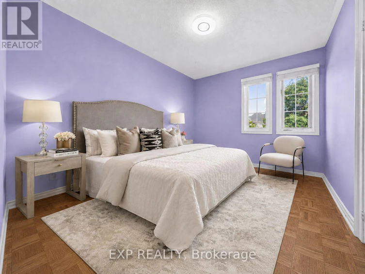 19 Springbrook Drive, Richmond Hill, ON, L4B 3R9 - 19