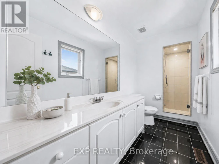 19 Springbrook Drive, Richmond Hill, ON, L4B 3R9 - 20