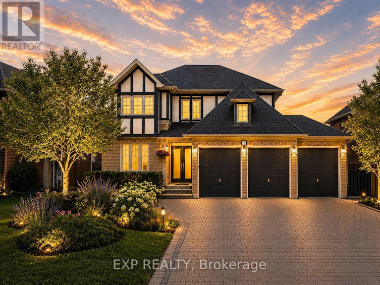 19 Springbrook Drive, Richmond Hill, ON, L4B 3R9