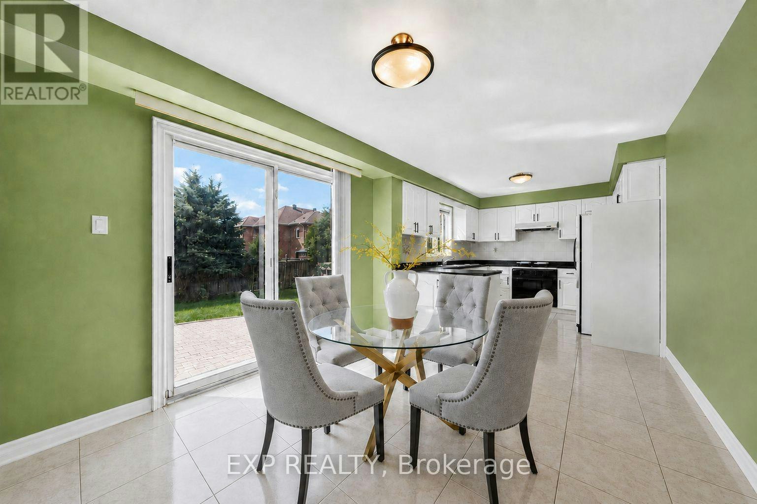 19 Springbrook Drive, Richmond Hill, ON, L4B 3R9 - 11