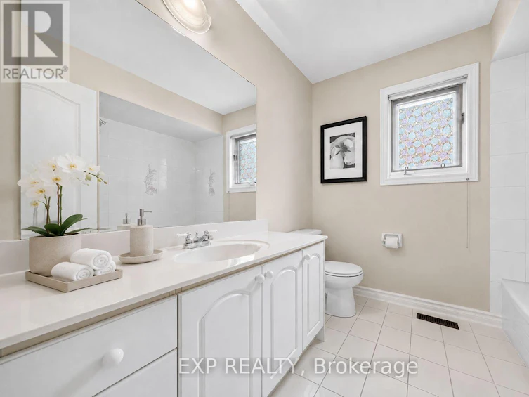 19 Springbrook Drive, Richmond Hill, ON, L4B 3R9 - 23
