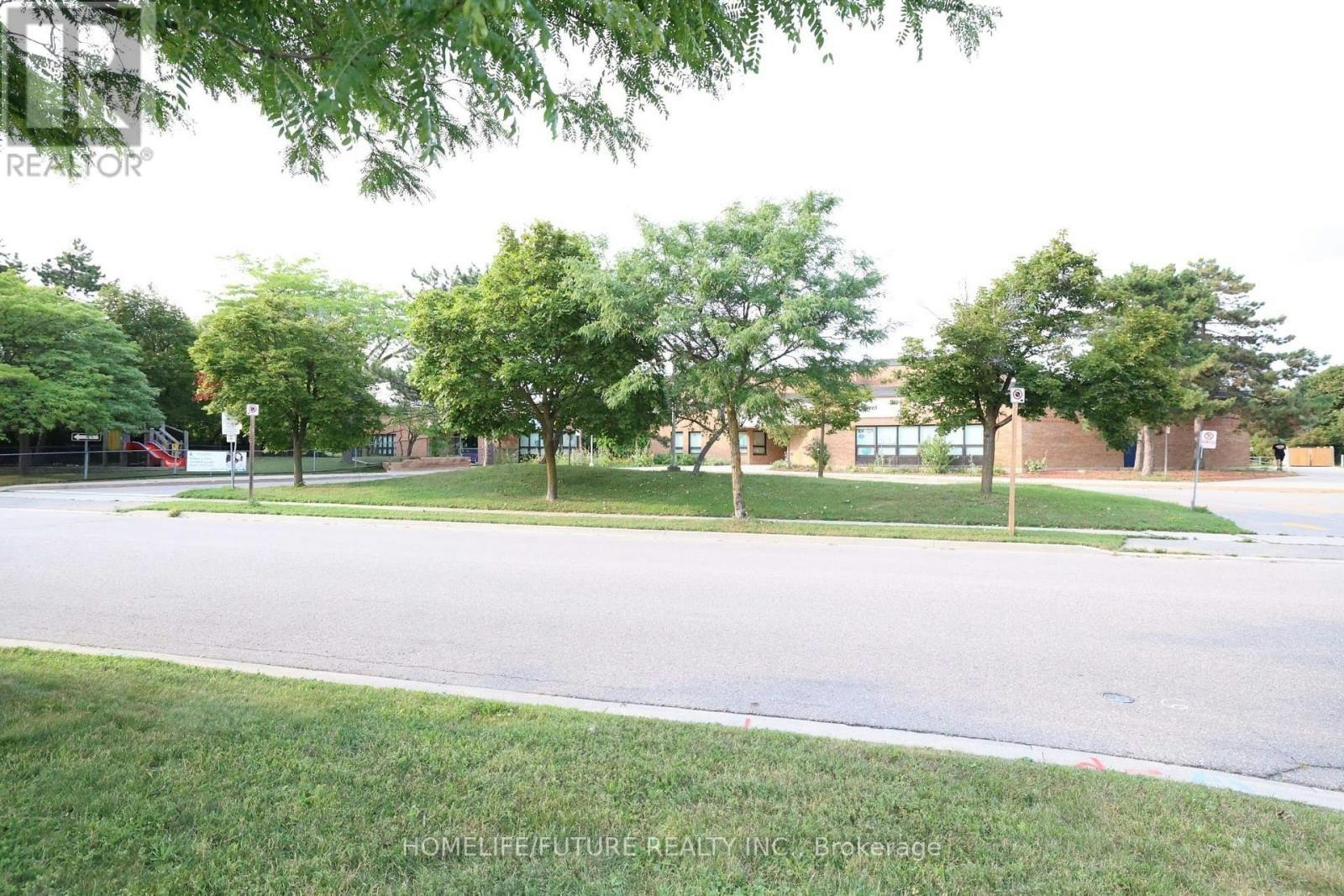 6320 Millers Grove, Mississauga, ON, L5N 3H7 - 37