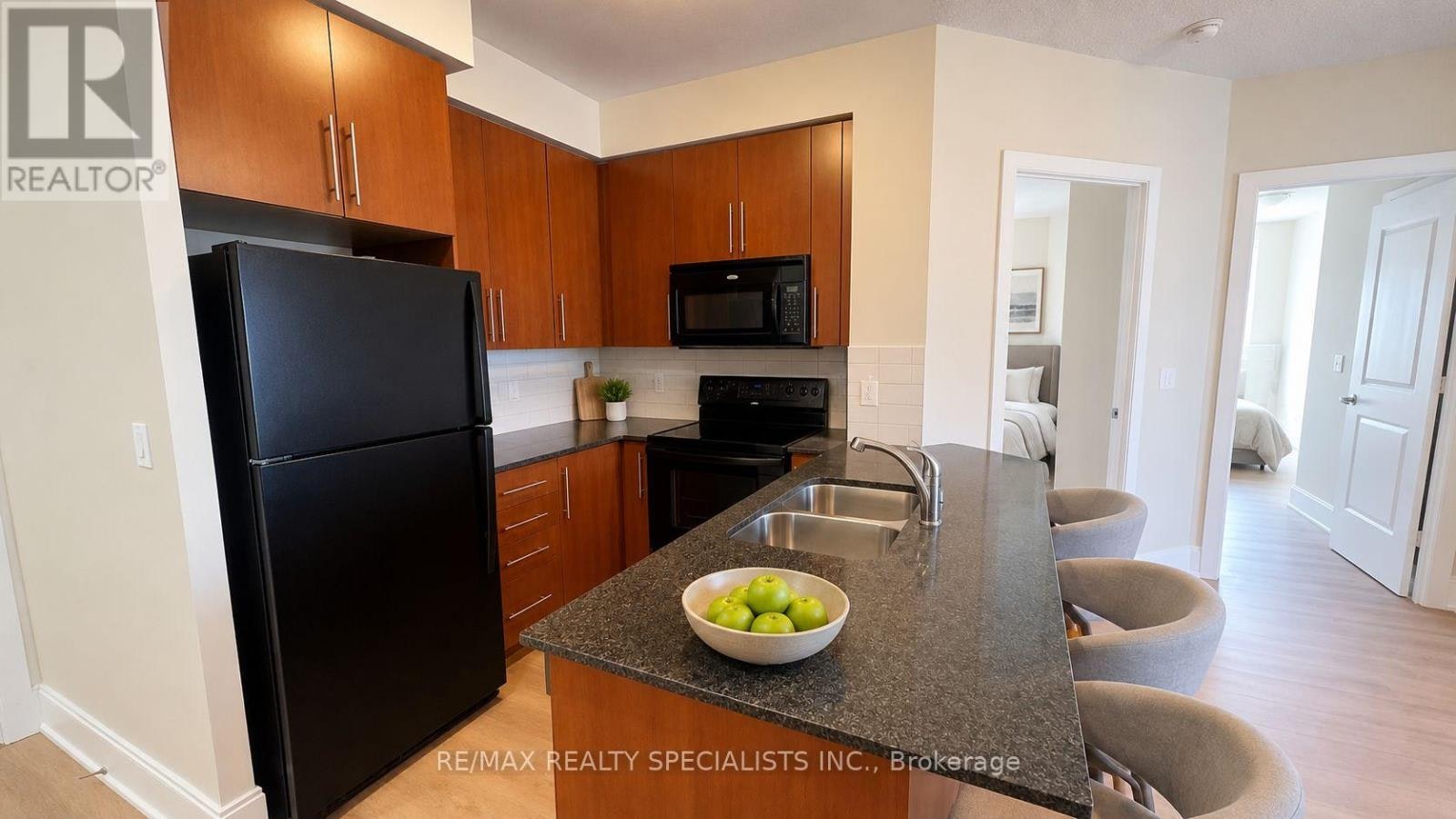 2702-330 Burnhamthorpe Road W, Mississauga, ON, L5B 0E1 - 2