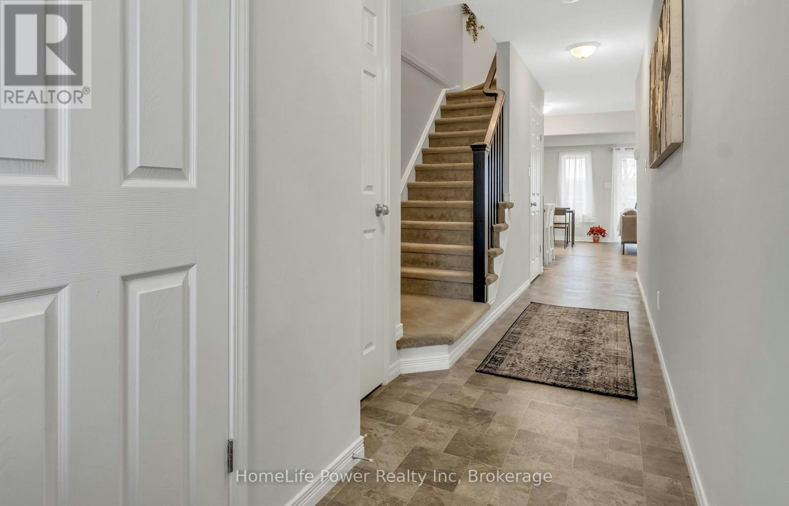 13-50 Pinnacle Drive, Kitchener, ON, N2P 0H8 - 2