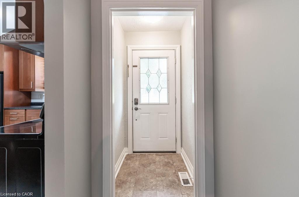 78 Wilson Street E, Hamilton, ON, L9G 2B5 - 2