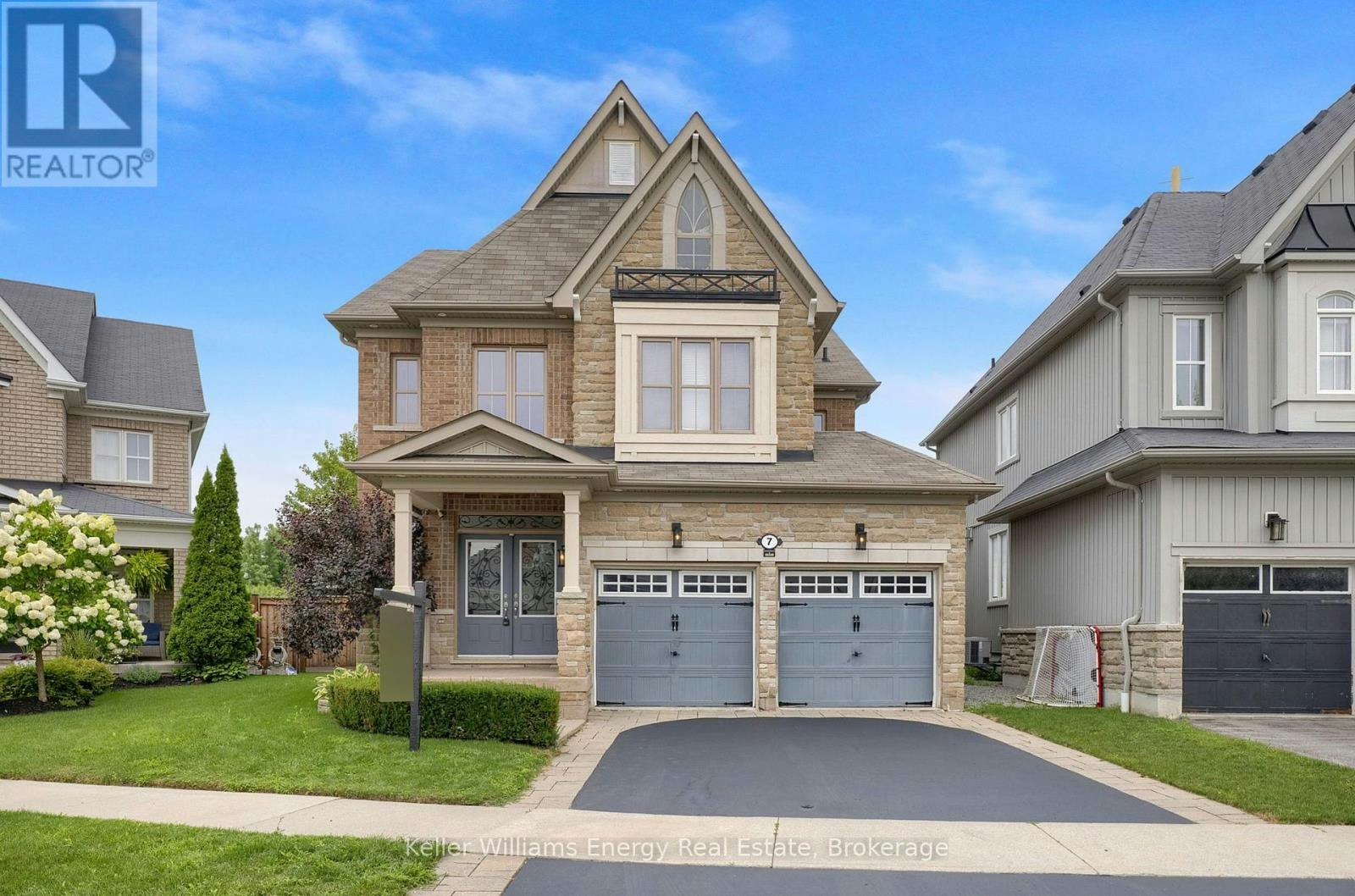 7 Jarrow Crescent, Whitby, ON, L1M 0G9