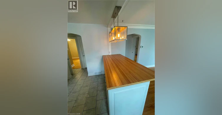 Upper-601 Frederick Street, Kitchener, ON, N2B 2A8 - 4