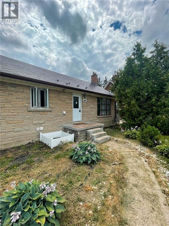 Upper-601 Frederick Street, Kitchener, ON, N2B 2A8