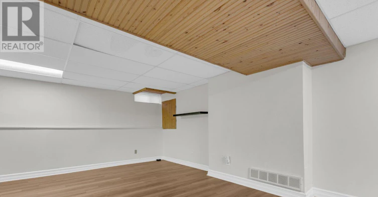 7 Sundback Lane, Ottawa, ON, K2L 2W9 - 21