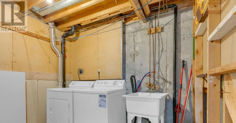 7 Sundback Lane, Ottawa, ON, K2L 2W9 - 22