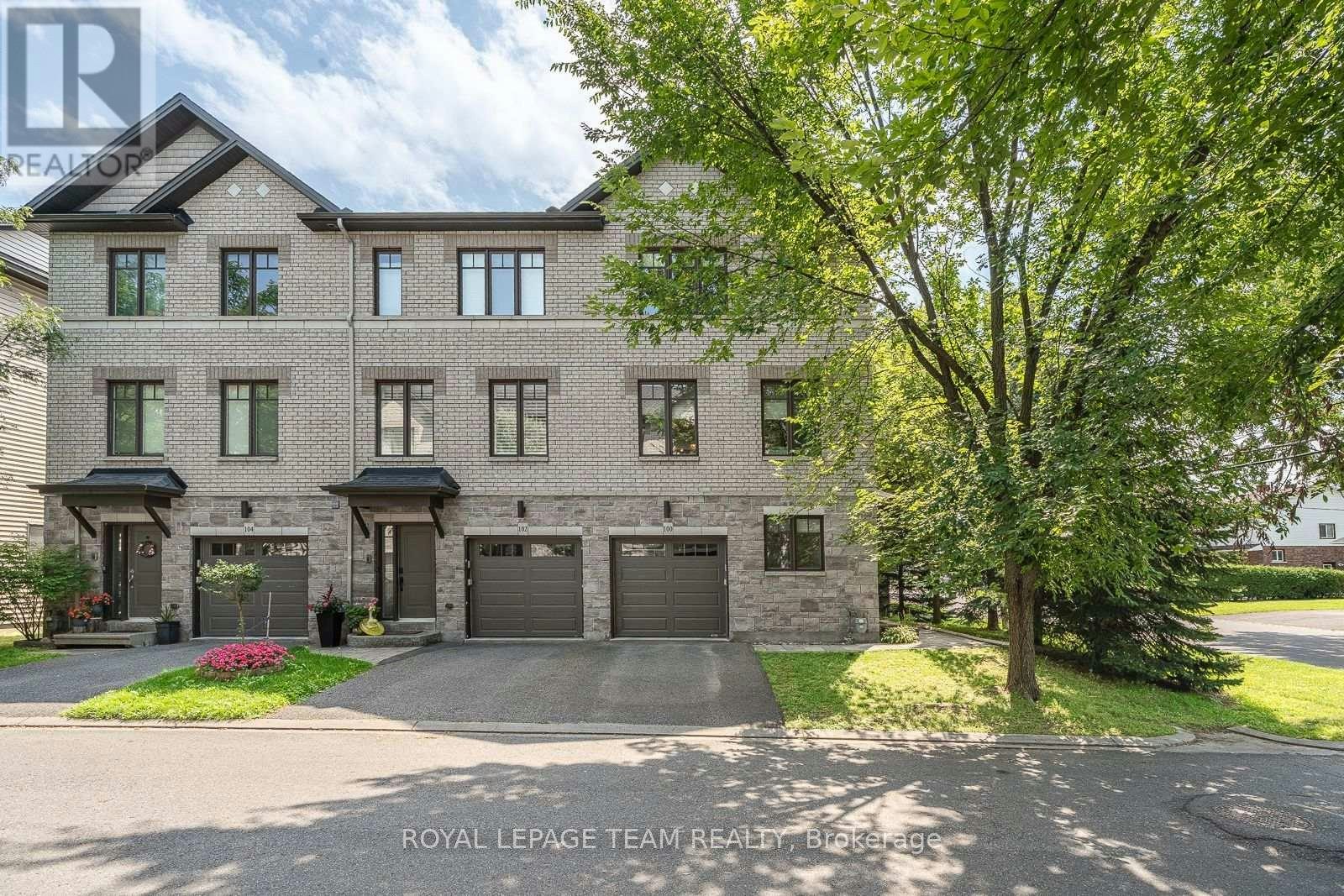 100 Brilia Private, Ottawa, ON, K1J 0B7