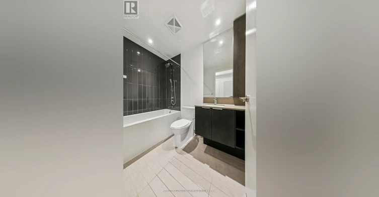 1413-3900 Confederation Parkway, Mississauga, ON, L5B 0M3 - 10