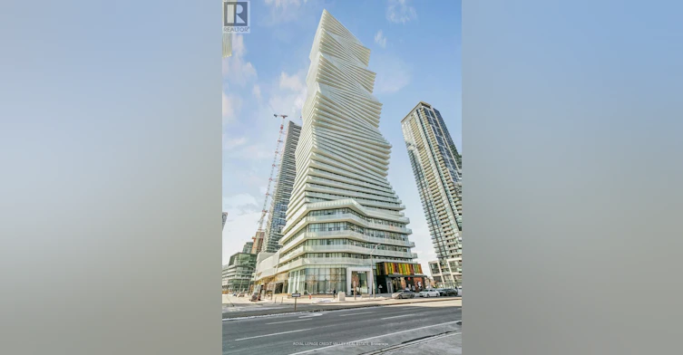 1413-3900 Confederation Parkway, Mississauga, ON, L5B 0M3 - 33