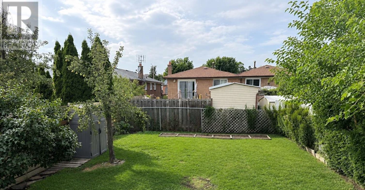 UPPER-2393 Whaley Drive, Mississauga, ON, L5B 2B3 - 17