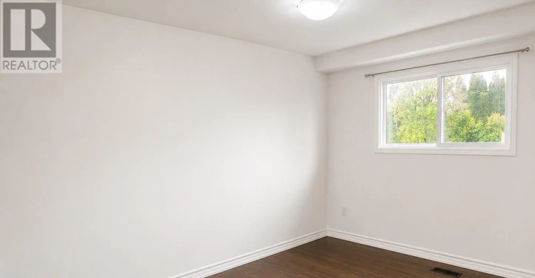 UPPER-2393 Whaley Drive, Mississauga, ON, L5B 2B3 - 14