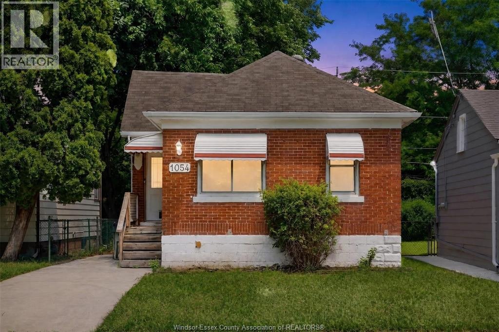 1054 Josephine, Windsor, ON, N9B 2L5