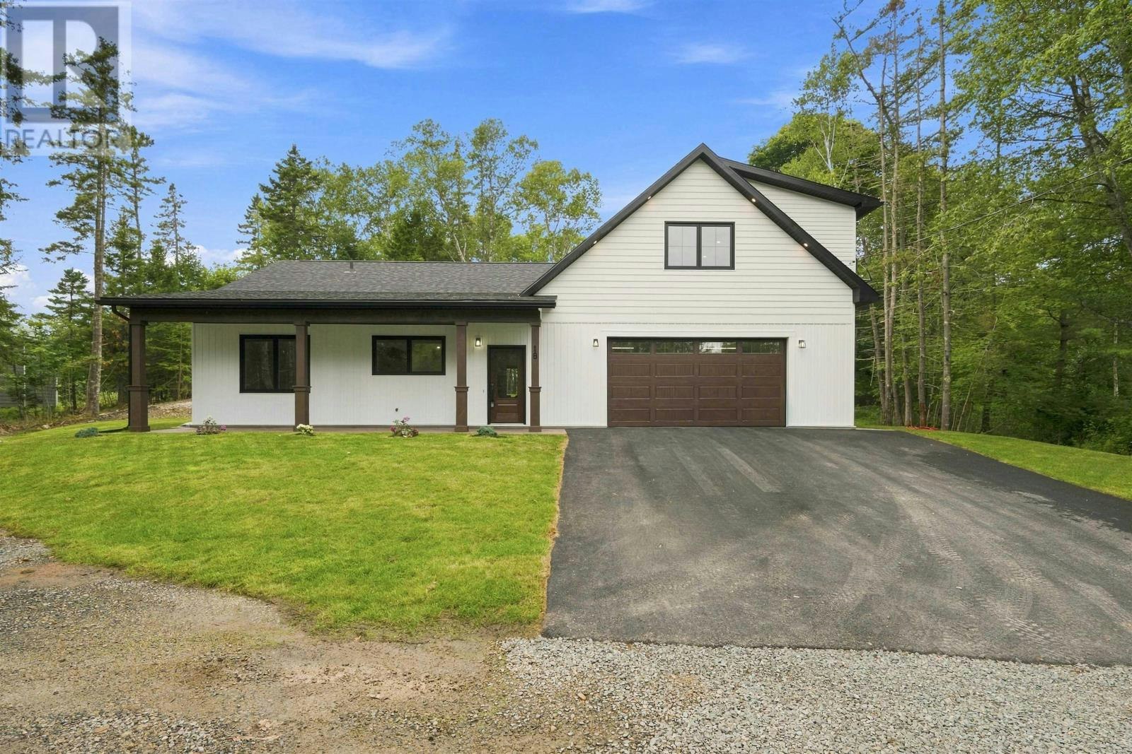 18 Wilson Drive, Chester, NS, B0J 1N0