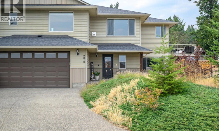 2040 Skyview Crescent