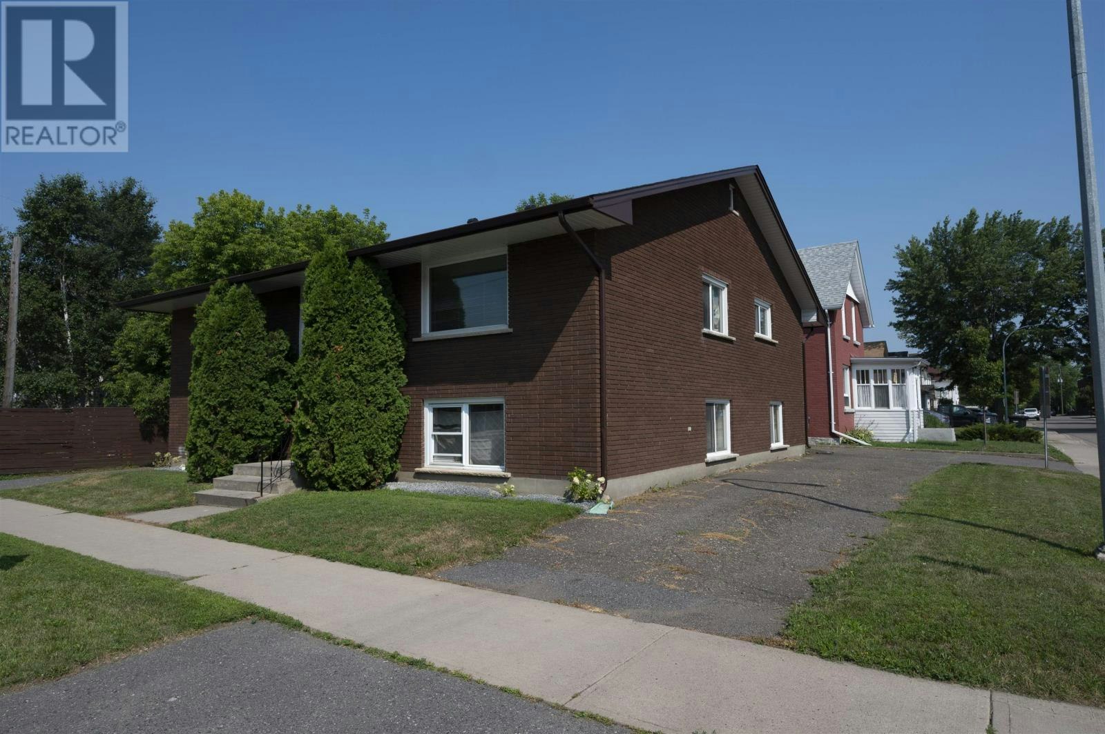 1103 Donald Street East, Thunder Bay, ON, P7E 5V9