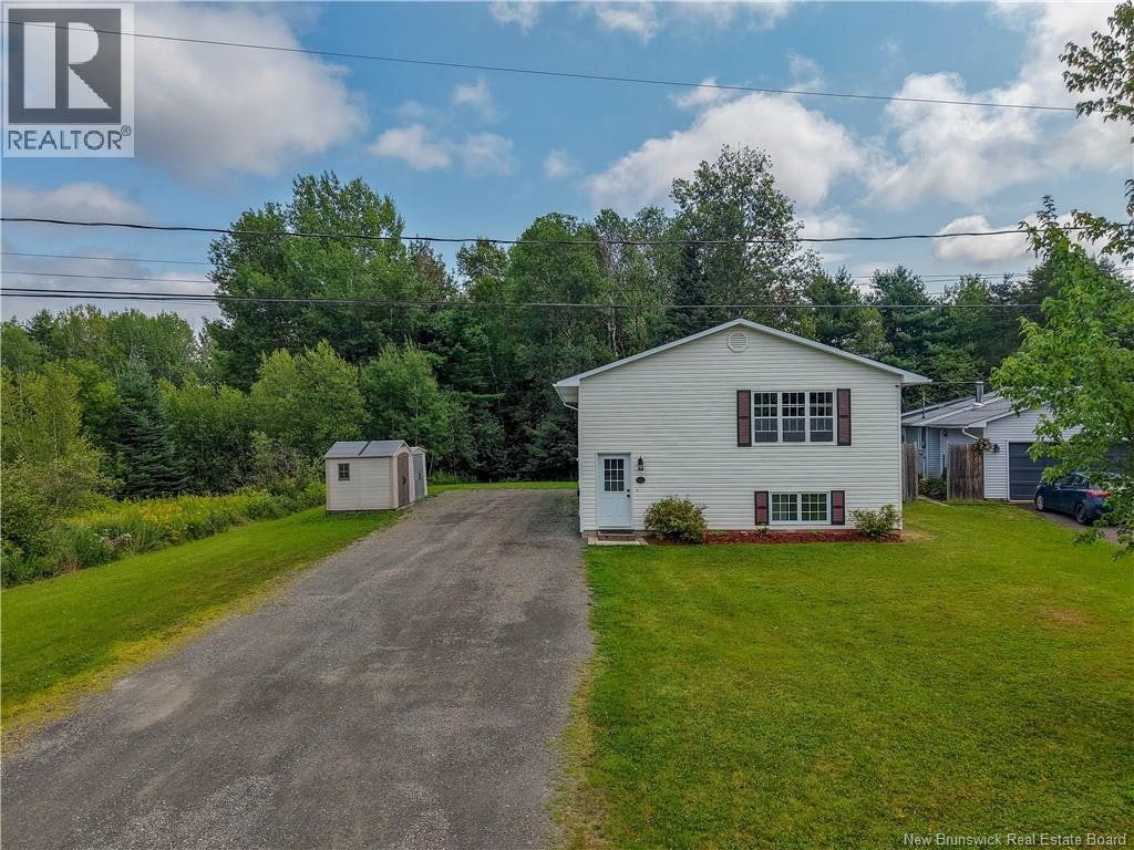 29 Malibu Street, Fredericton, NB, E3A 5P2