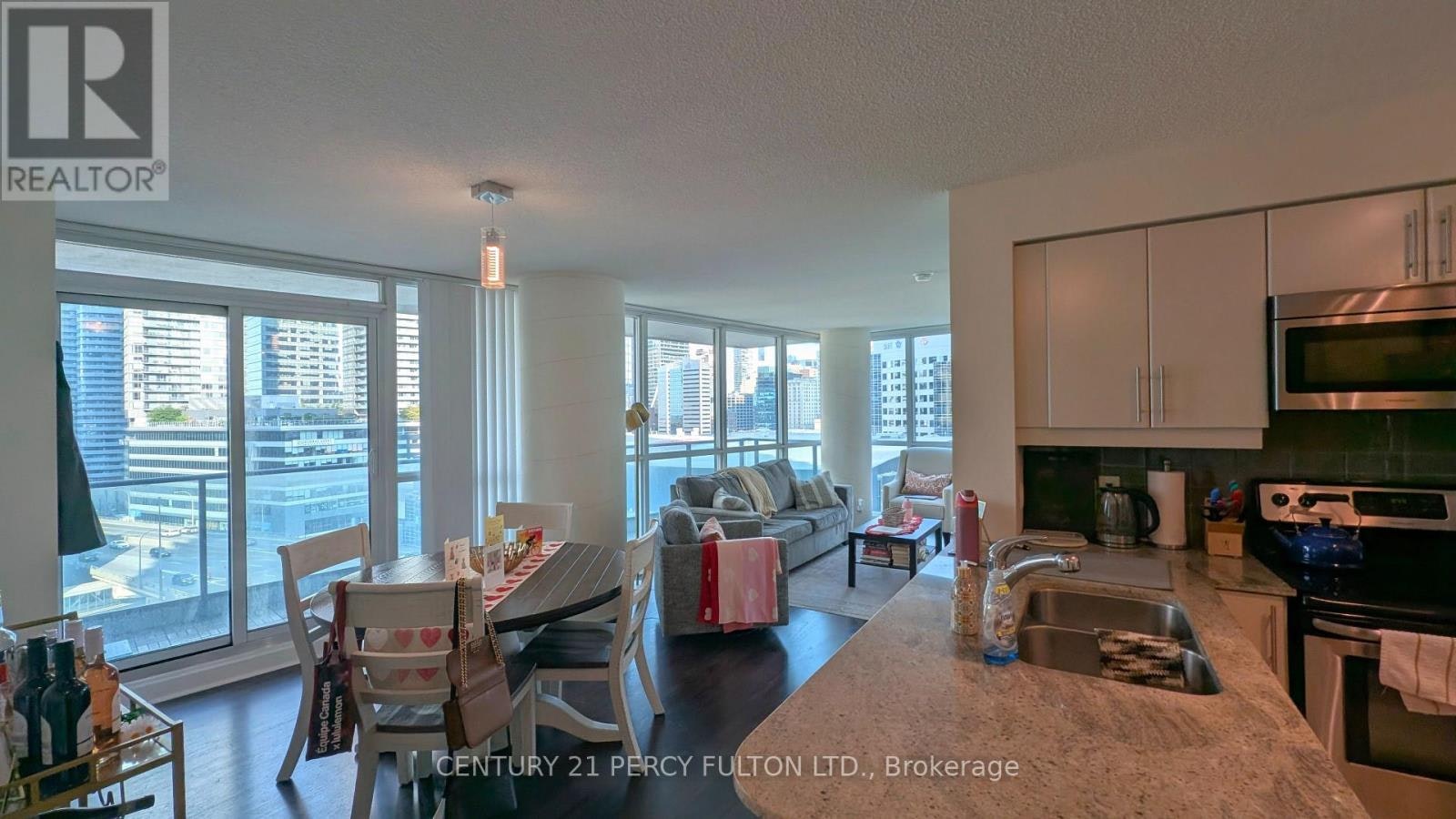 1303-33 Bay Street, Toronto, ON, M5J 2Z3 - 4